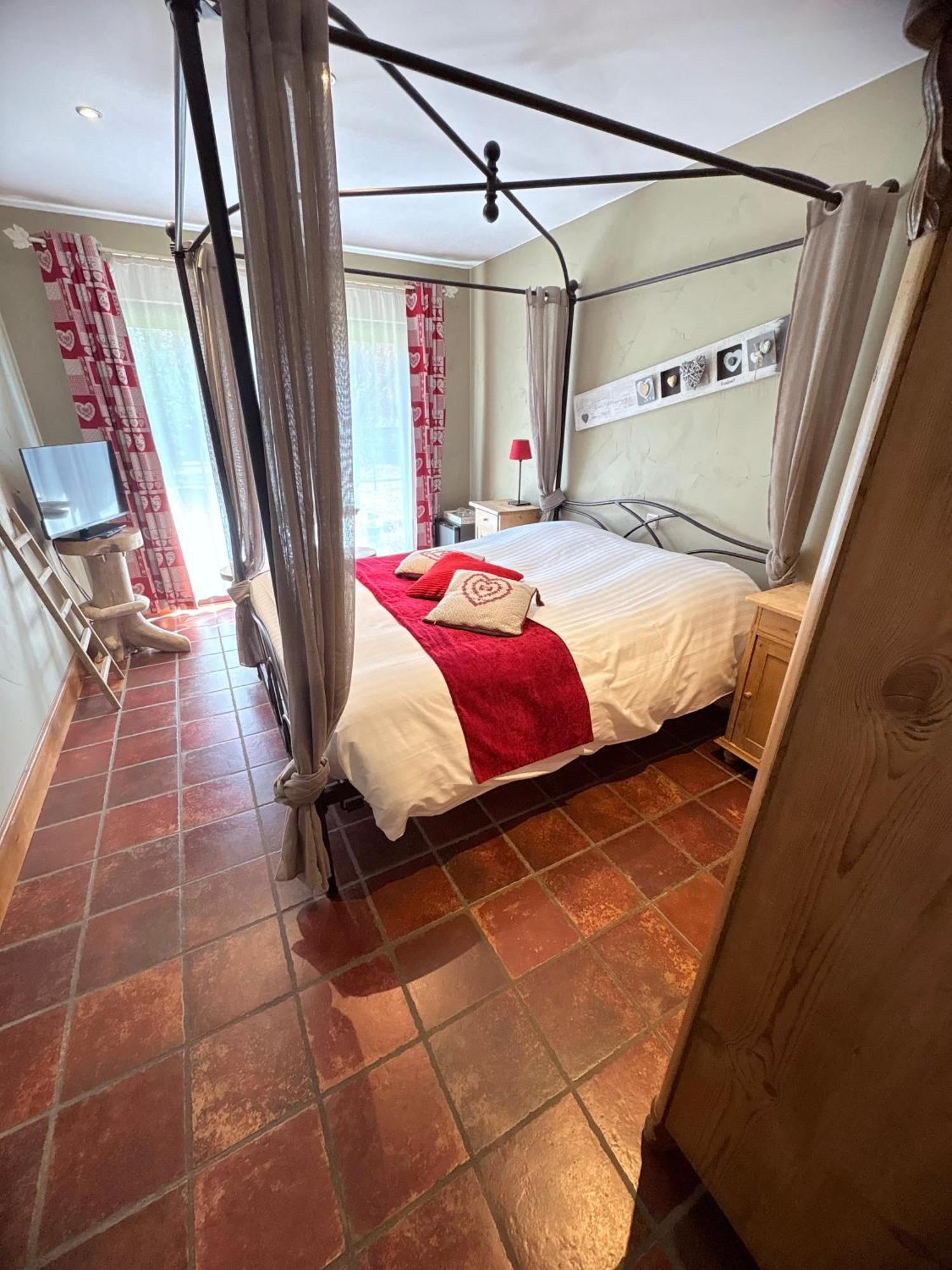 Comme A La Ferme Bed & Breakfast Durbuy Ngoại thất bức ảnh
