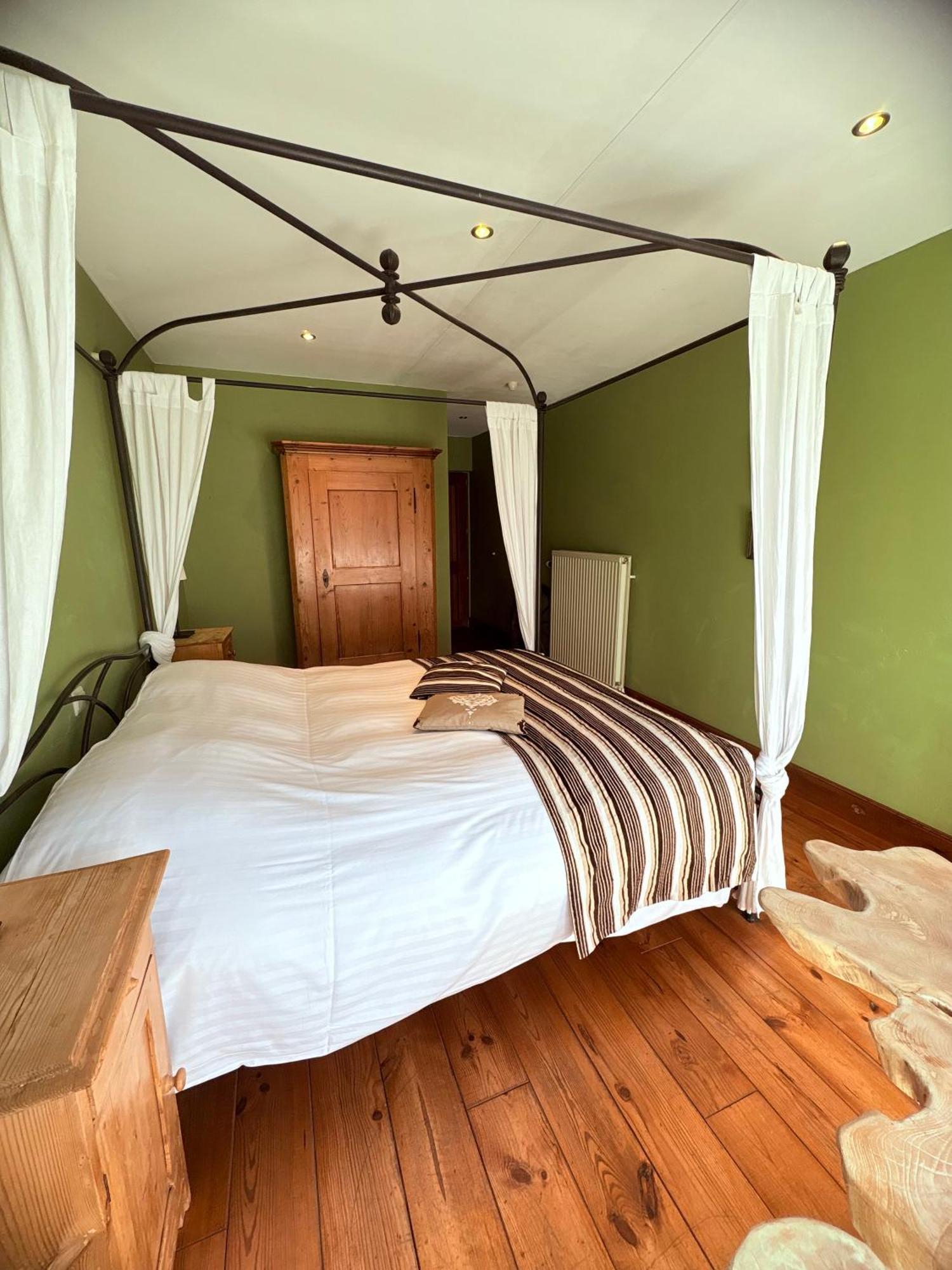 Comme A La Ferme Bed & Breakfast Durbuy Ngoại thất bức ảnh
