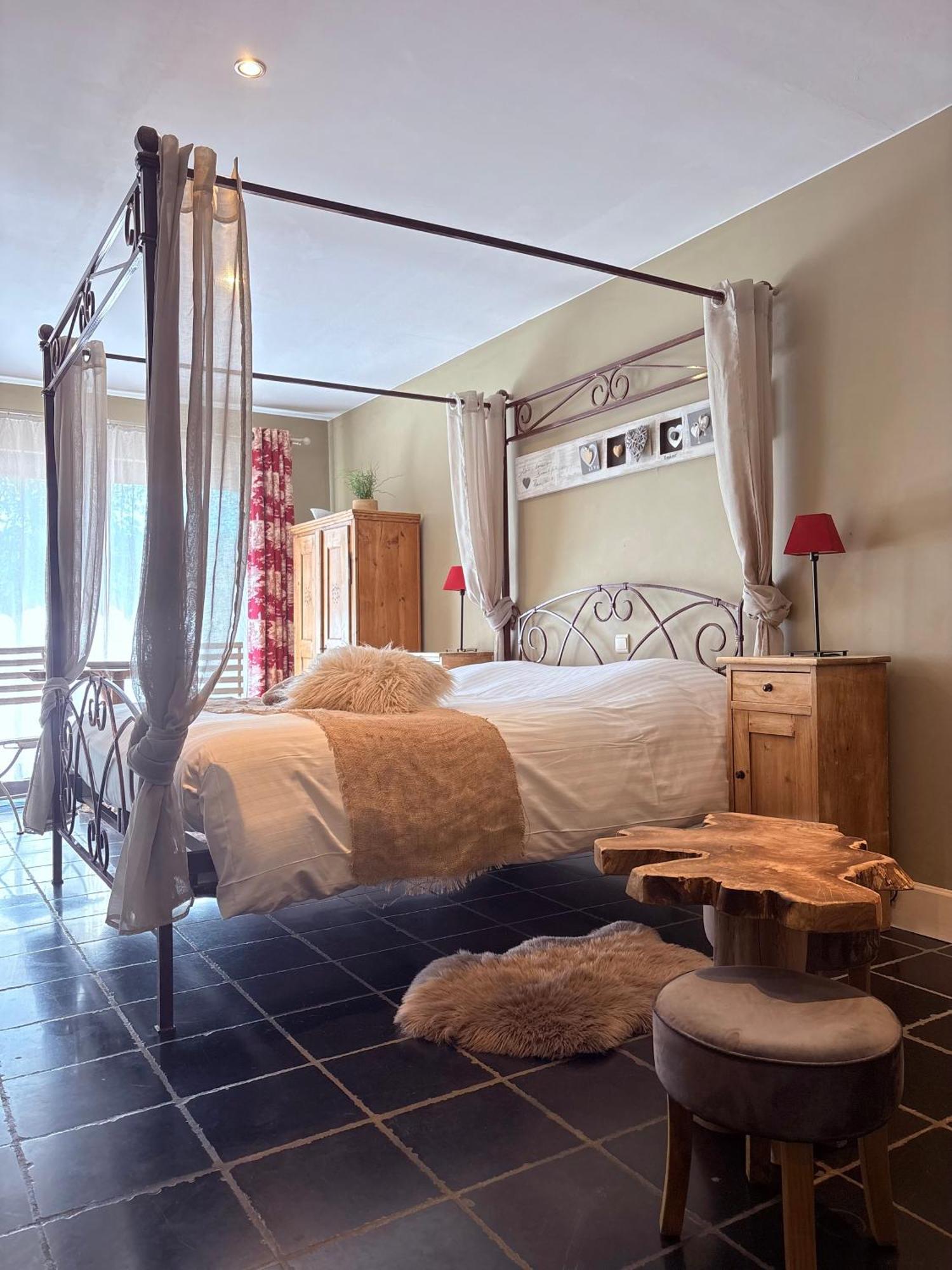 Comme A La Ferme Bed & Breakfast Durbuy Ngoại thất bức ảnh
